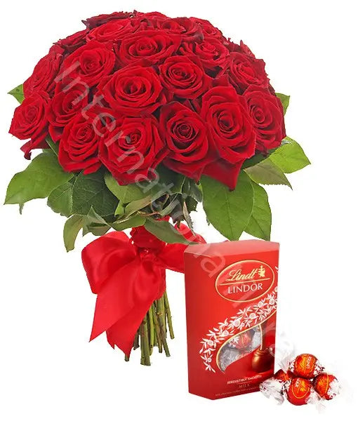 Bouquet di 18 Rose rosse con scatola di Lindor Fiori a Domicilio