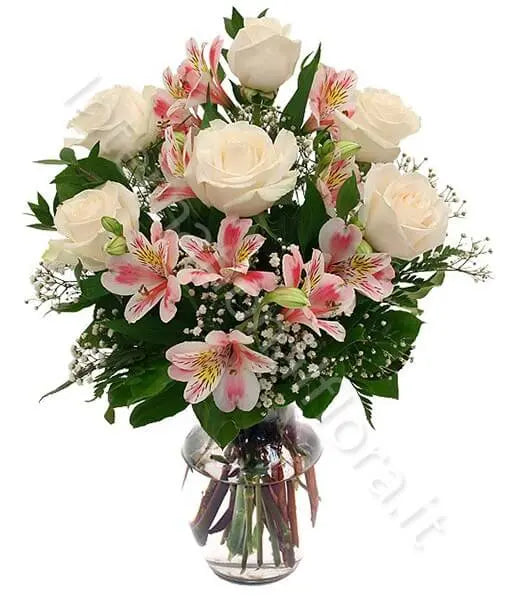 Bouquet di Gigli, Alstroemeria e Rose Bianche Fiori a Domicilio