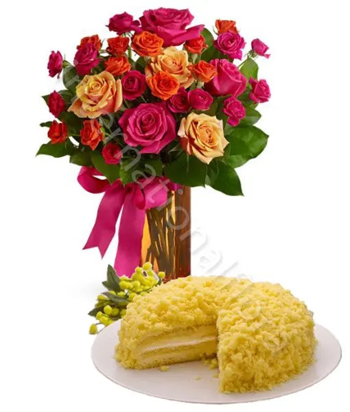 Torta Mimosa con Bouquet di Roselline Fiori a Domicilio